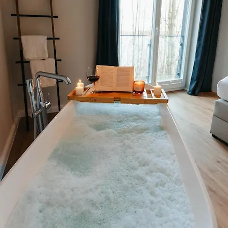 Tien Stuuv Apartman